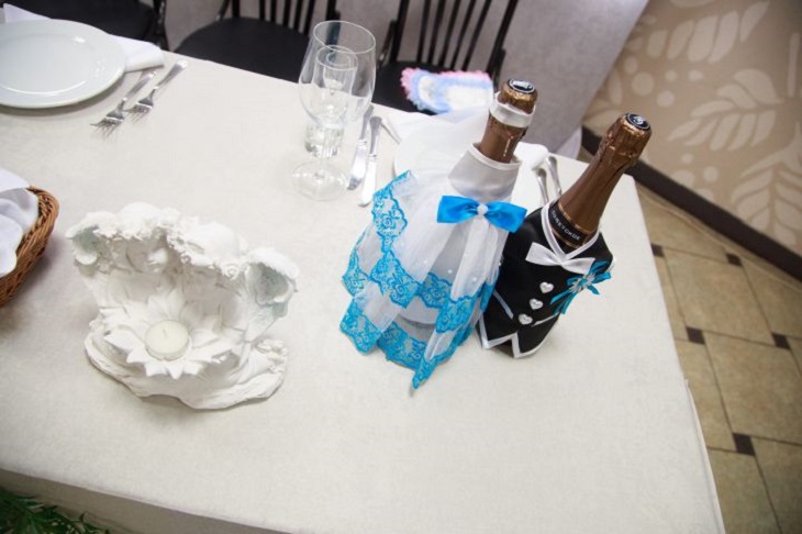 How to restore the original whiteness of a tablecloth: this product will remove even old stains Table