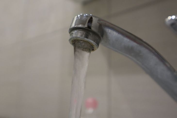 How to remove limescale in 2 minutes: a product that will save not only time but also money Water tap