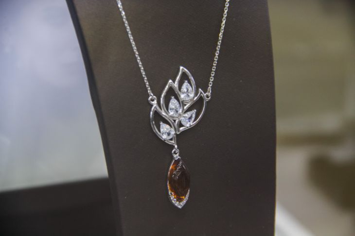 How to Clean Silver Jewelry with Stones: The Easiest Way Silver decoration