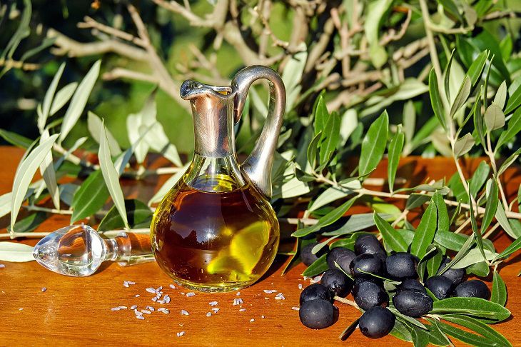 Olive Oil Won't Do Any Good If Stored Like This: Common Mistakes Olive oil