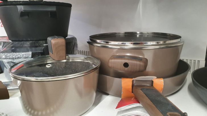Why Fried Potatoes Fall Apart: Experienced Chefs Name 3 Main Mistakes frying pan