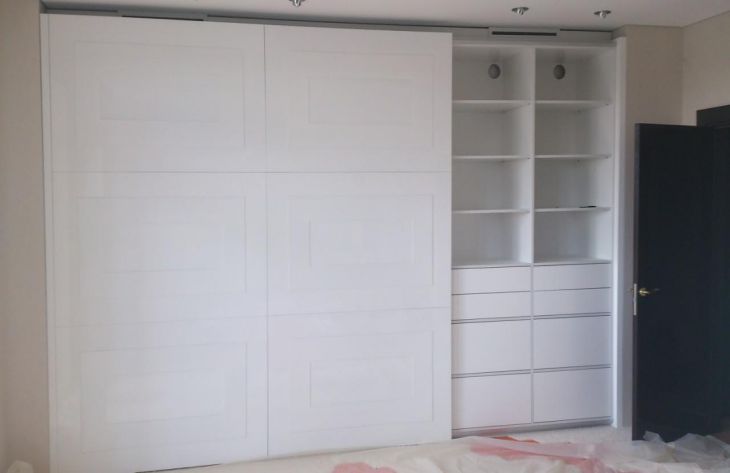How to improve the smell in a closet and chest of drawers: experienced housewives named the best methods closet