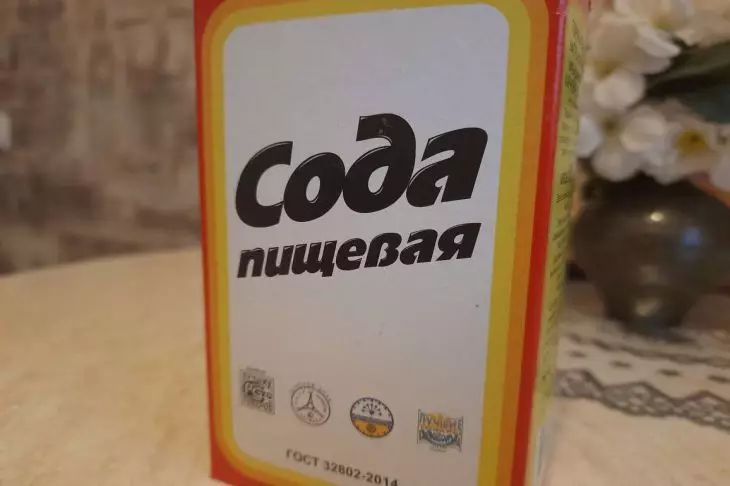 So bleichen Sie selbst das Älteste: eine kostengünstige Möglichkeit, Gelbfärbung und Flecken zu entfernen Soda