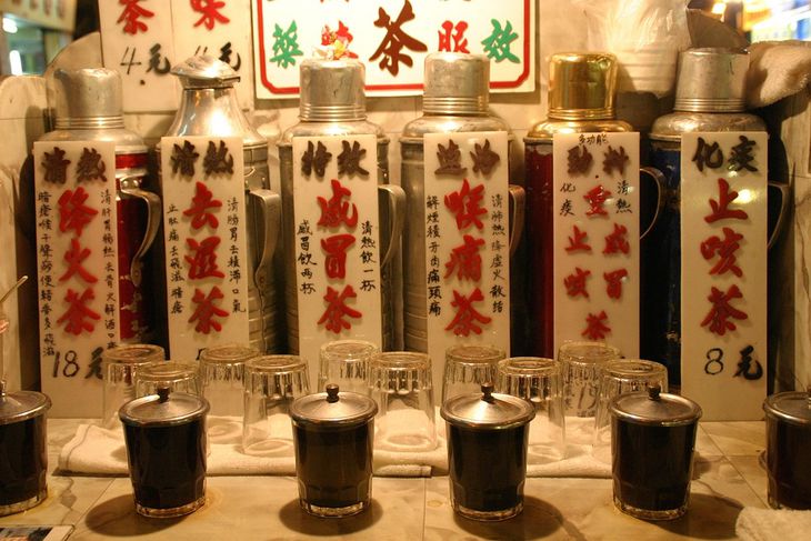 Warum die Chinesen Salz statt Zucker in den Tee geben: ein cleverer Trick Tee