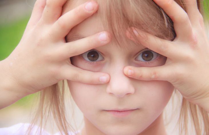 What are 3 signs that a child lacks parental attention: experts' opinion child