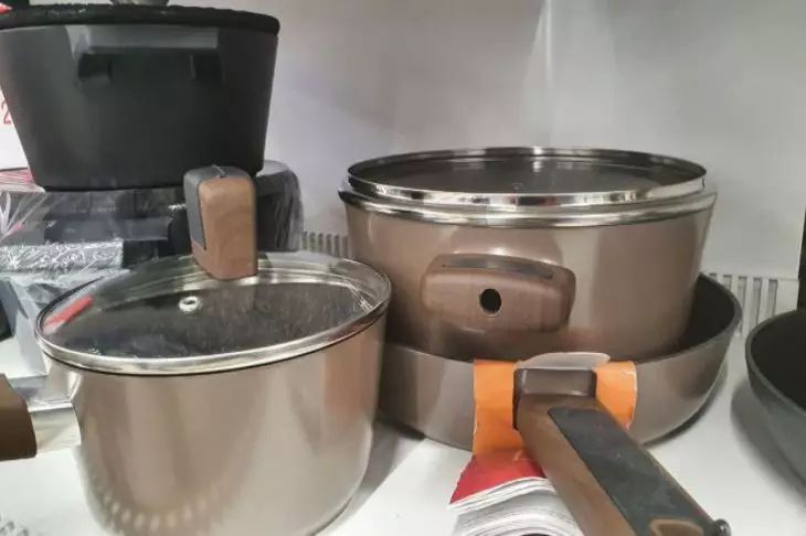 Your dishes will sparkle with extreme cleanliness: 3 inexpensive ways to wash away any grease and plaque a vessel