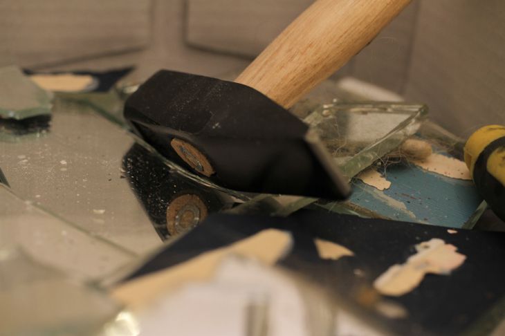 What is an anti-vandal interior: 3 examples for a residential space Hammer Repair