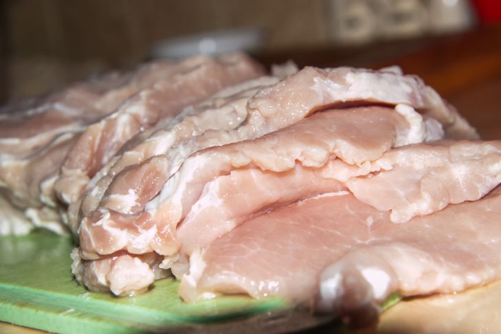 Qué cocinar con filete de pollo: no solo chuletas y carne en el horno. Carne