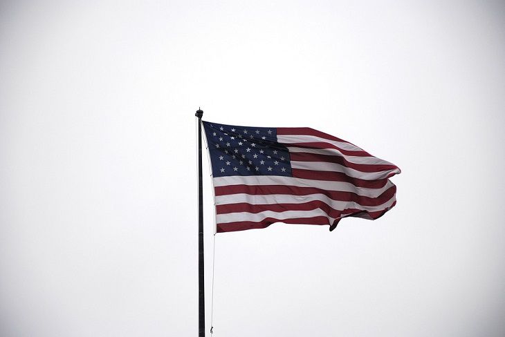 The US Will Fall Apart: The Soothsayer Who Foresaw the Collapse of the USSR Predicted America's Fate flag