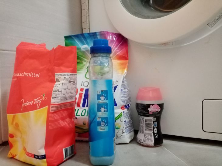 Can you pour powder into the washing machine drum: not all housewives know Washing powder