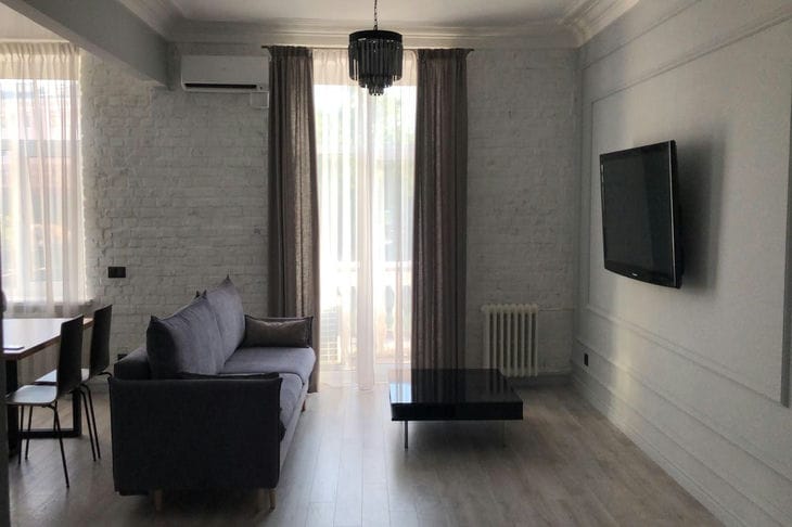 How to Make the Air in Your Apartment Fresh and Pleasant: 5 Effective Methods Room