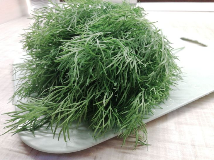 Greens Lose Their Vibrant Color in Soup: How Experienced Chefs Deal With This Problem green