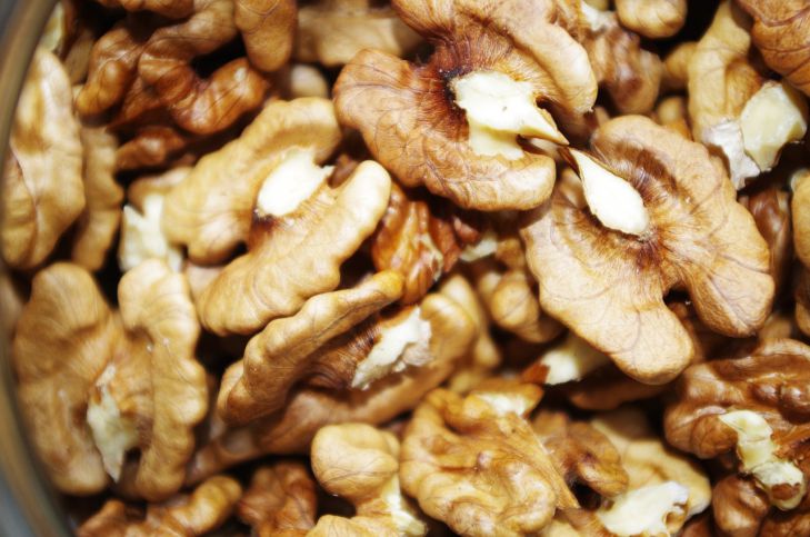 Why You Should Roast Walnuts in the Oven Before Eating: Advice for Gourmets walnuts
