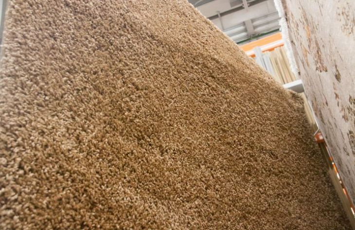 How to use starch and soap to tidy up a carpet: experienced housewives share their secret carpet