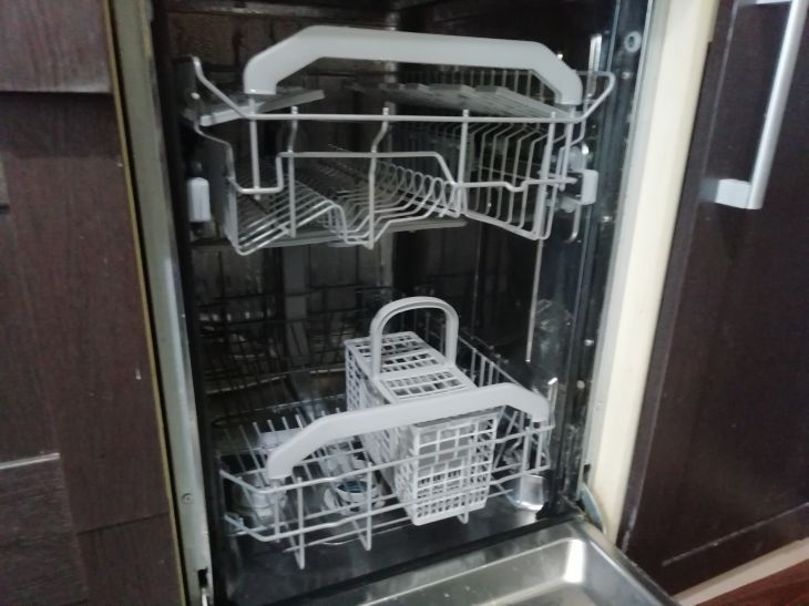 Why the dishwasher becomes a source of unpleasant odor: the main reasons are named dishwasher