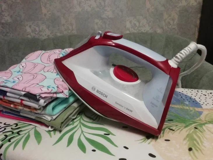 What will happen if you constantly pour ordinary water into the iron: a housewife's nightmare Iron