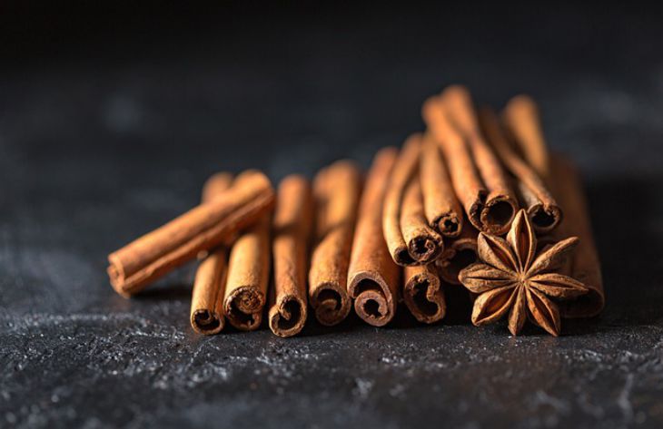 Comment faire du vin chaud sans alcool : une boisson savoureuse et saine couverture