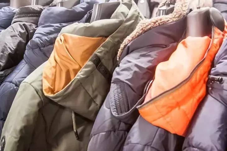 How to remove greasiness from a down jacket: you need a simple mixture of three spoons - a simple method Down jackets