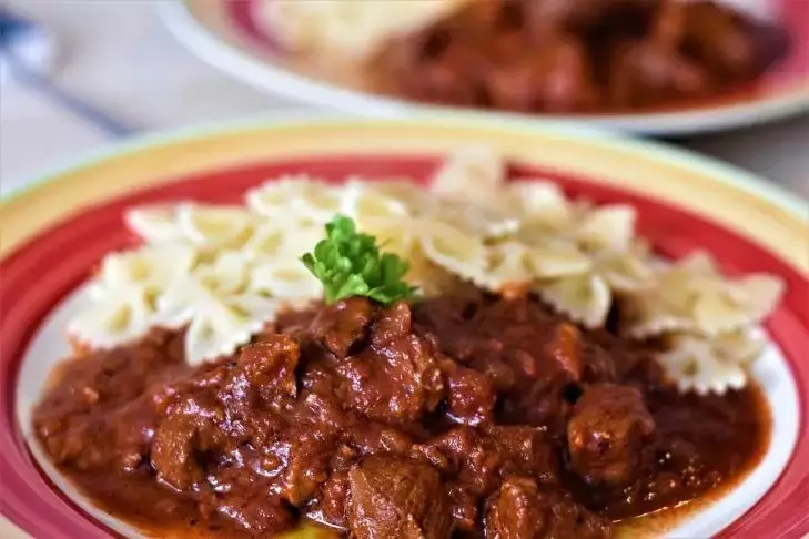 How to Make Chicken Goulash That Melts in Your Mouth: A Simple Recipe Goulash, dish