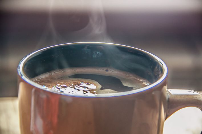 What to do if coffee spilled on the carpet: try 4 folk remedies coffee