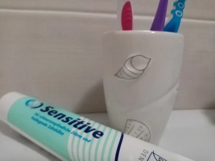 Why Toothpaste Is Needed in Flower Care: An Interesting Method Toothpaste