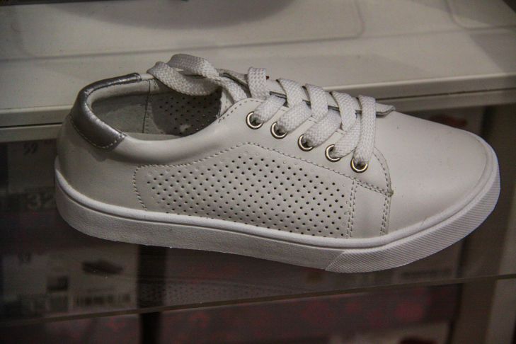 Do your shoelaces often come undone? Rub them with this and the problem will be solved for a long time shoes