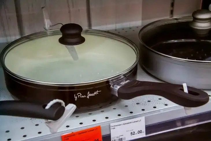 How to Wash Glass Pot and Pan Lids: You'll Never See Them Cloudy Again A vessel