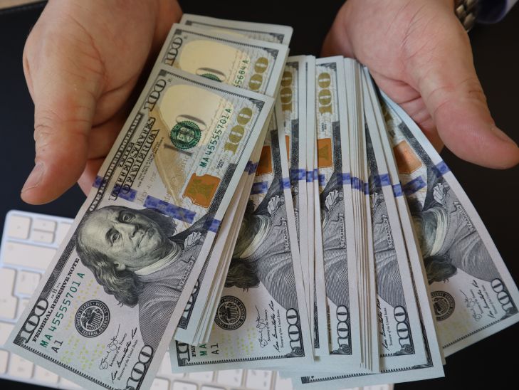 Leyes de los ganadores: 10 hábitos de las personas exitosas dinero