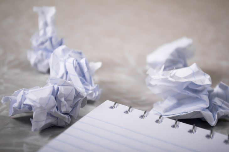Wie Sie den Stress in den Griff bekommen: die besten und zugänglichsten Möglichkeiten für jeden, sich zu entspannen Papier
