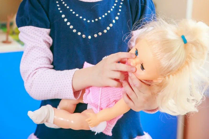 N'empêchez pas votre enfant d'être déçu : les parents se sont vu signaler de graves erreurs Poupée