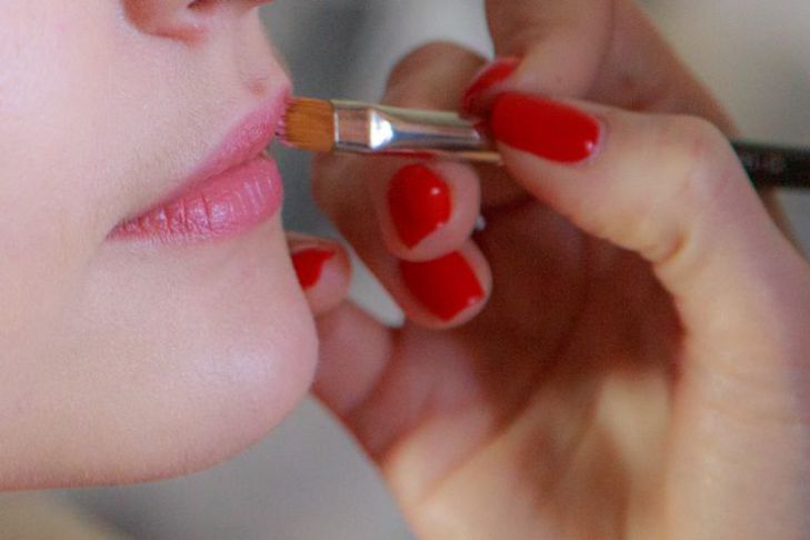 5 características de la apariencia femenina que repelen a los hombres labios