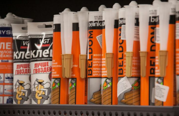 How to remove superglue stains from hands: the best methods are named glue