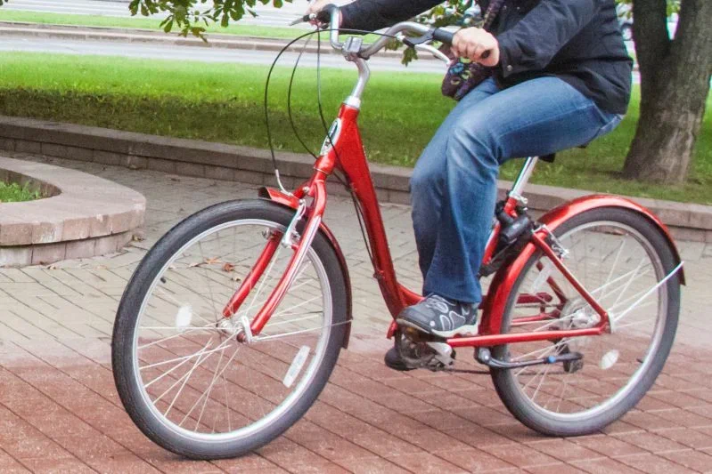 Yandex Go impuso la primera multa de 100 mil rublos por regalar un scooter a un niño Bicicleta