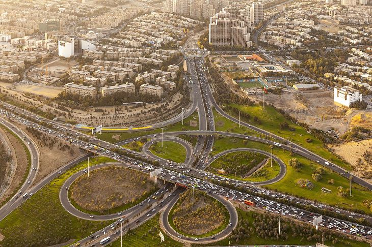 El presidente iraní inicia el traslado de la capital del país hacia el sur ciudad