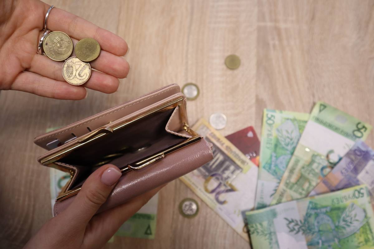 Thrift in the Blood: 4 Zodiac Signs Who Won't Spend an Extra Ruble money