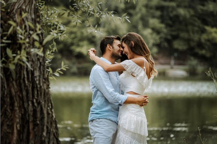 No Drama: 4 Zodiac Signs Who Remain Friends With Their Ex After a Breakup pair