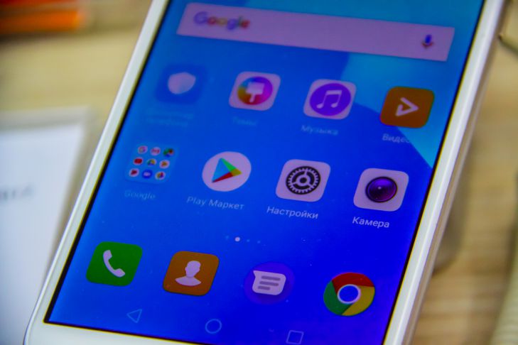 How to recognize scammers by their phrases: when to end the call immediately smartphone