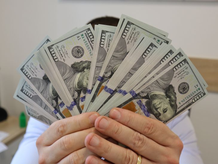 2025 for Sagittarius: Astrological Predictions in Career and Business money