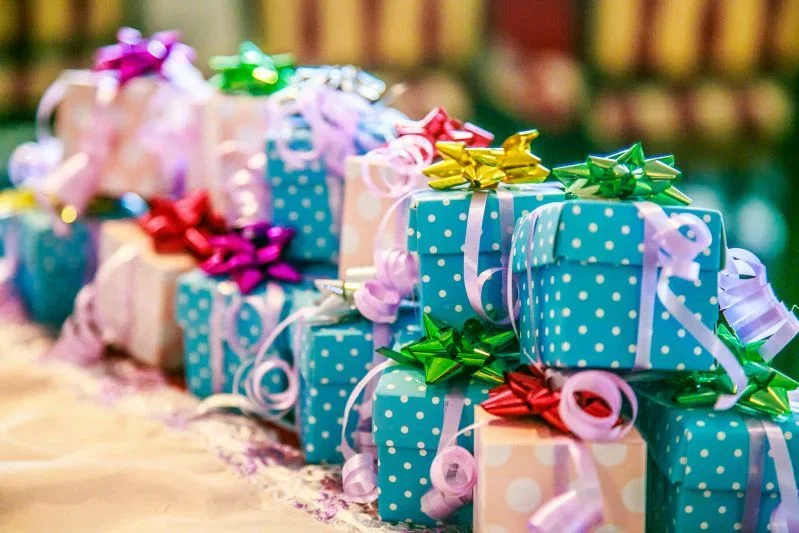 What to give a teenager for the New Year 2025: the best ideas Present