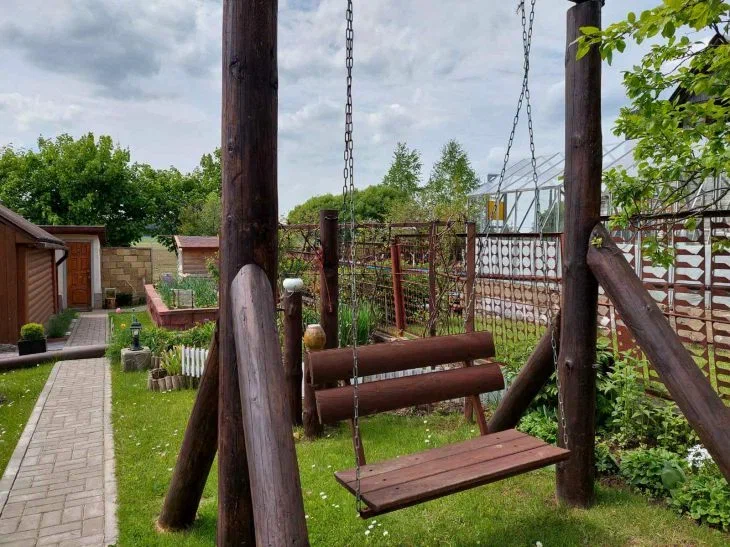 How to Prepare Garden Furniture for the Cold Season: Instructions for Wooden Products Country house