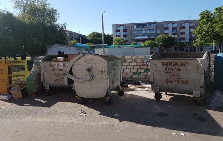 En Bielorrusia están cambiando las normas para la eliminación de residuos de construcción. ¿Quién se verá afectado por las innovaciones? bote de basura
