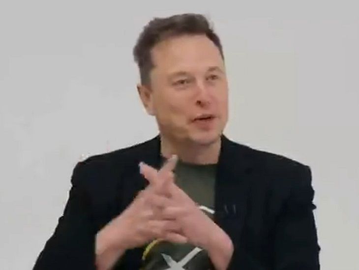 Musk vows to find and destroy those who accuse him of having ties to Russia Mask