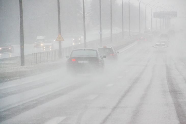 Schnee und Schneesturm: Den Weißrussen wird das Wetter vom 2. bis 4. November nicht gefallen Schneesturm