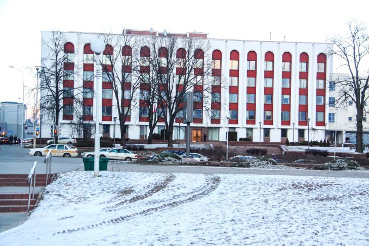The Belarusian Foreign Ministry informs: Minsk is laying claim to a place at the negotiating table on Ukraine building