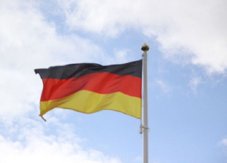 Germany will not help Ukraine at the expense of its own security. So said Scholz flag