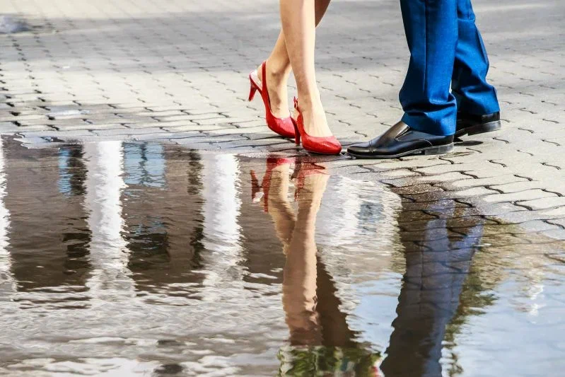 It has become known which professions most often cheat on their husbands: scientific fact Legs