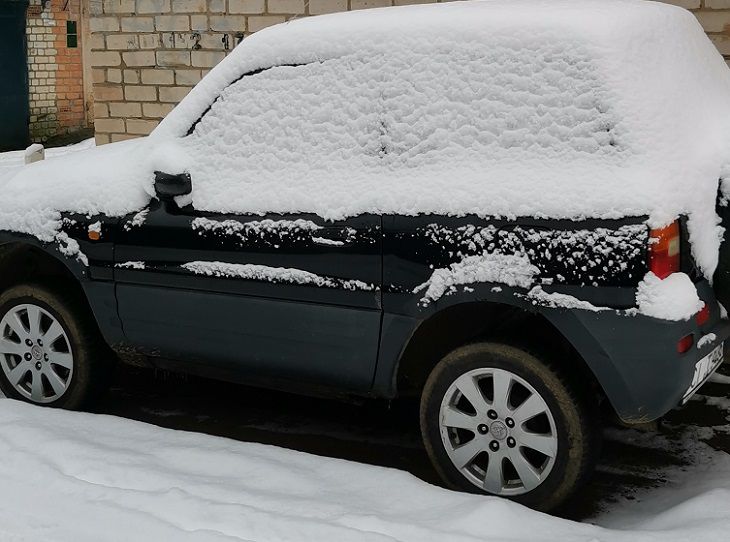 How to Drive Properly in Snowfall: 3 Important Tips for Drivers automobile