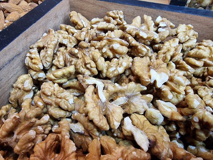 Can You Eat Walnuts Every Day: Remember One Simple Rule walnuts