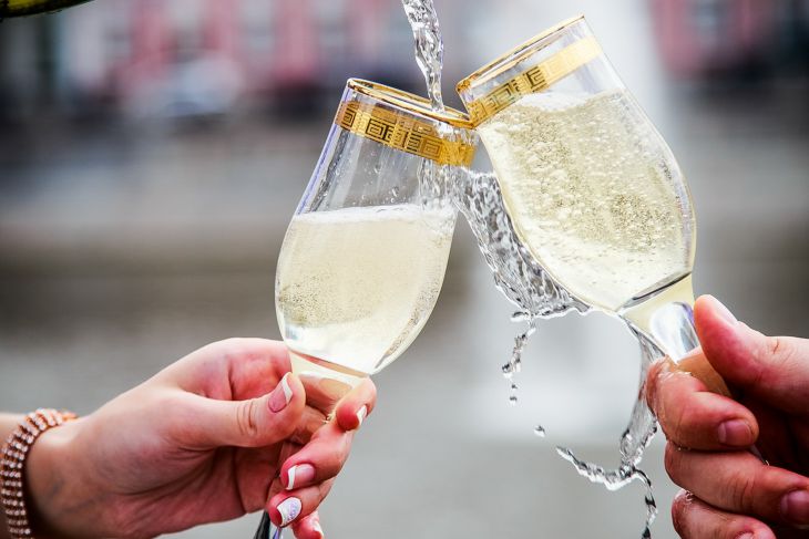 If you drank champagne, then don’t eat these products: remember once and for all champagne