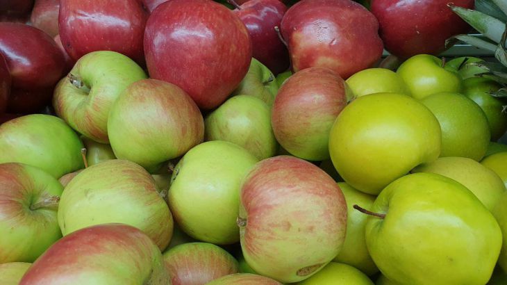 Peeled or Unpeeled: This Is How You Should Eat Apples apples